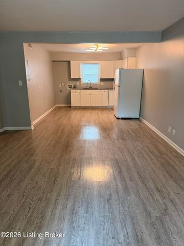 1827 Bashford Manor Ln APT 1, Louisville, KY 40218