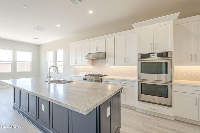 10841 N BLAKELY Street, Surprise, AZ 85388