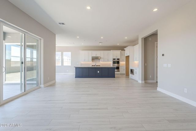 10841 N BLAKELY Street, Surprise, AZ 85388