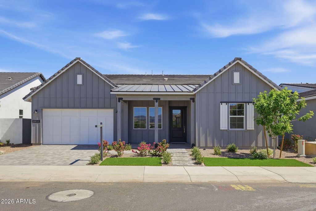 10841 N BLAKELY Street, Surprise, AZ 85388