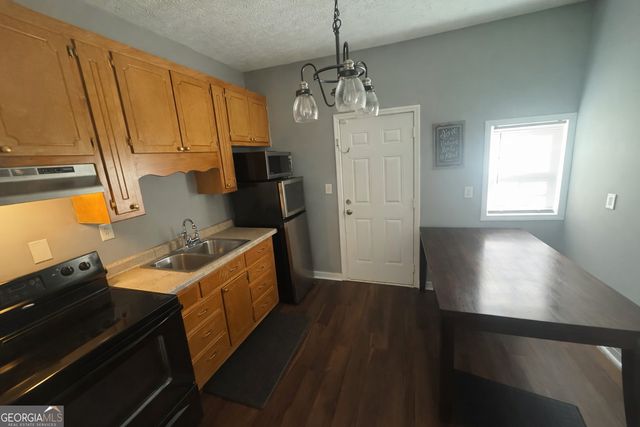 419 E Tinsley Street, Griffin, GA 30223