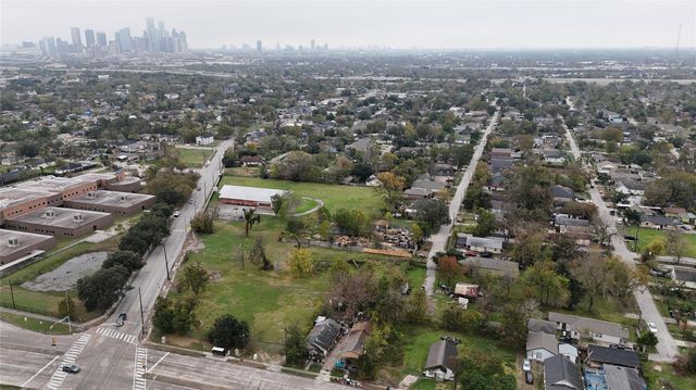 2917 Altoona Street, Houston, TX 77026