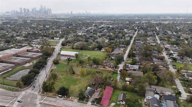 2917 Altoona Street, Houston, TX 77026