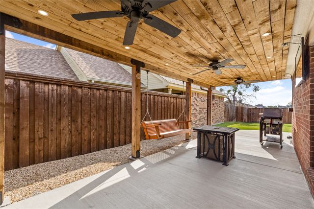 10705 Tall Oak Drive, Fort Worth, TX 76108