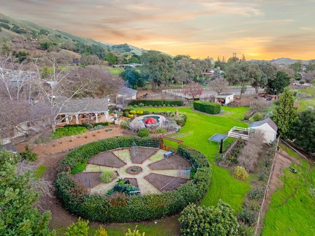 12170 Calle Uvas, Gilroy, CA 95020