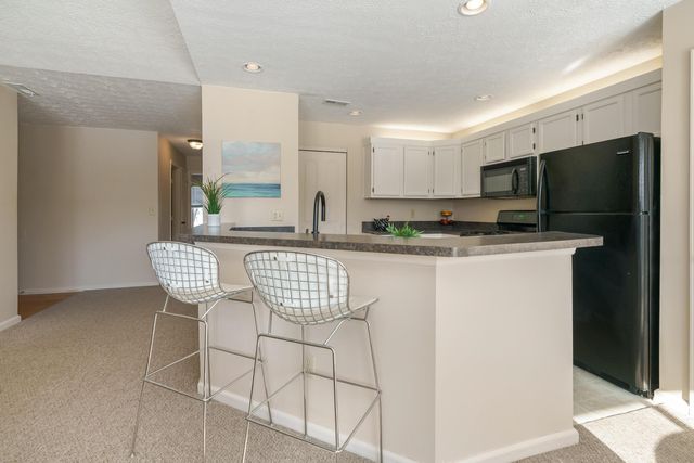 3426 Fishinger Mill Drive, A8, Hilliard, OH 43026