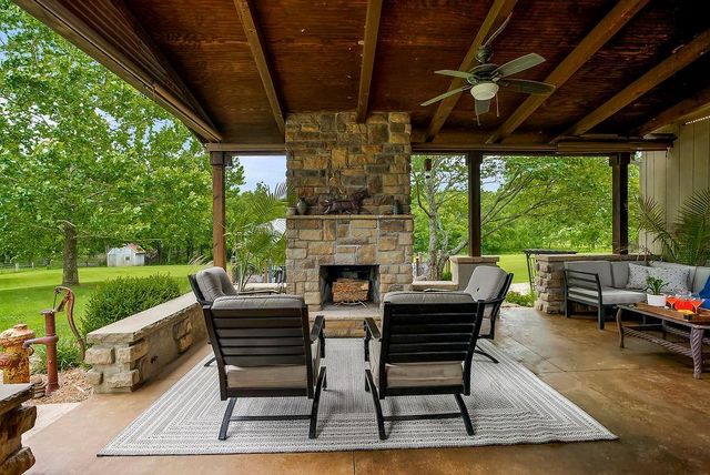 33309 Taylor Road, Drexel, MO 64742