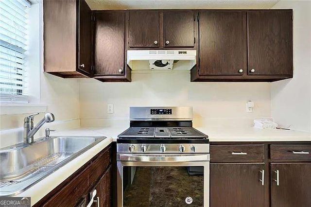 76 Sandalwood Circle, Lawrenceville, GA 30046