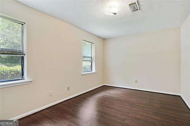 76 Sandalwood Circle, Lawrenceville, GA 30046