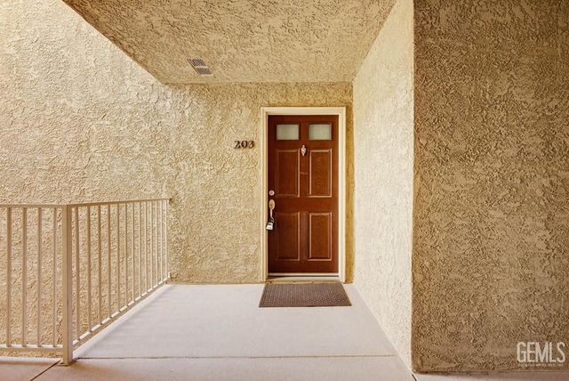 2505 San Gabriel Way 203, Riverside, CA 92882