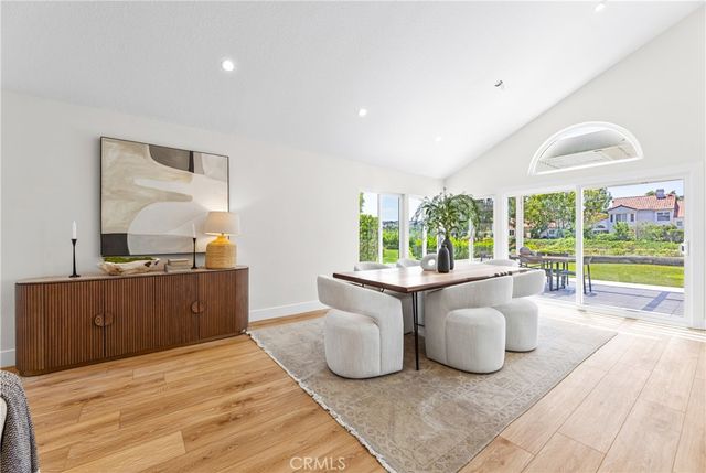 8 Del Rey 17, Irvine, CA 92612