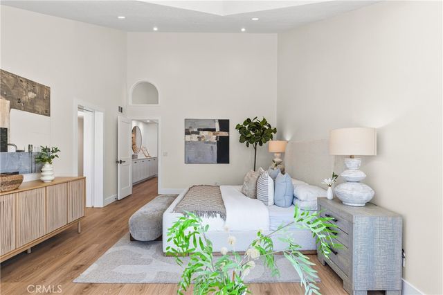 8 Del Rey 17, Irvine, CA 92612