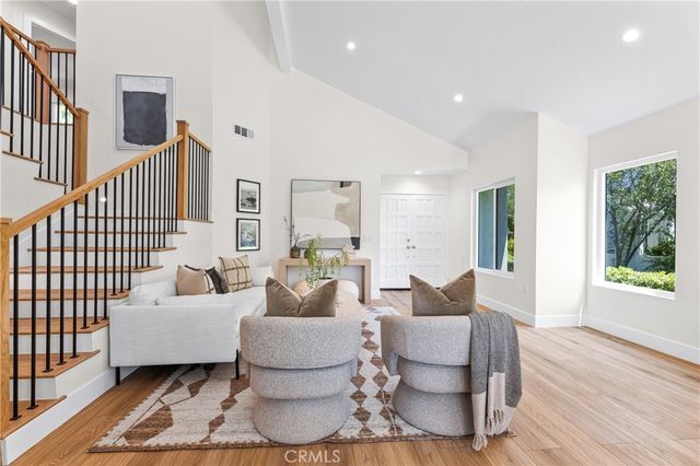 8 Del Rey 17, Irvine, CA 92612