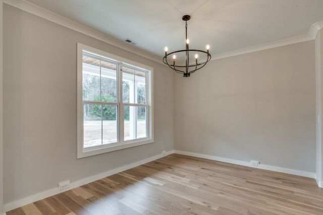 2 Hunter Bills Rd, Lewisburg, TN 37091