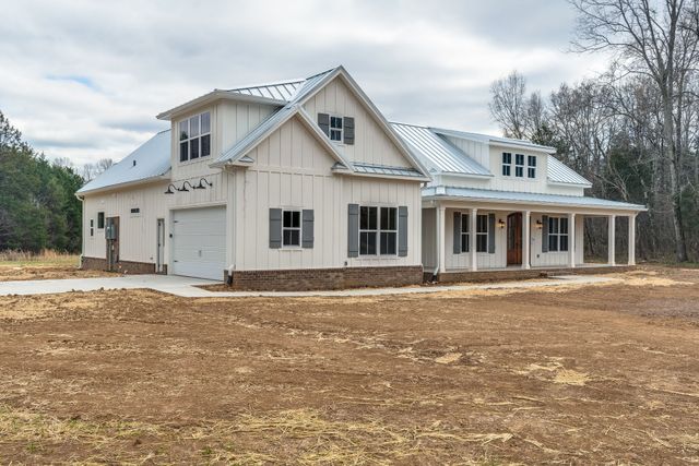 2 Hunter Bills Rd, Lewisburg, TN 37091