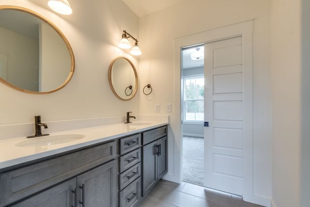 2 Hunter Bills Rd, Lewisburg, TN 37091