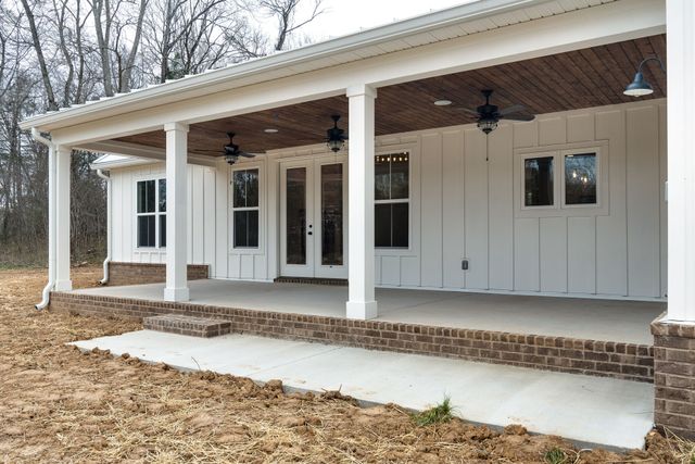 2 Hunter Bills Rd, Lewisburg, TN 37091