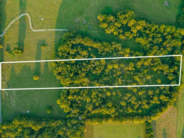 2 Hunter Bills Rd, Lewisburg, TN 37091