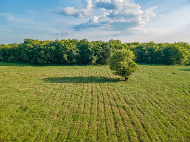 2 Hunter Bills Rd, Lewisburg, TN 37091