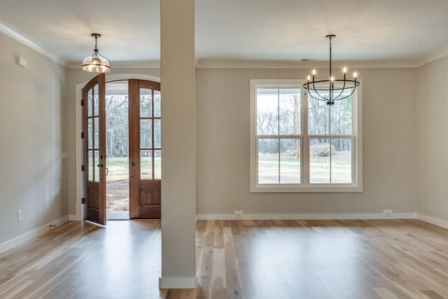 2 Hunter Bills Rd, Lewisburg, TN 37091