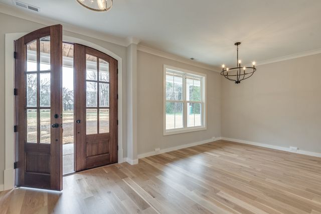 2 Hunter Bills Rd, Lewisburg, TN 37091