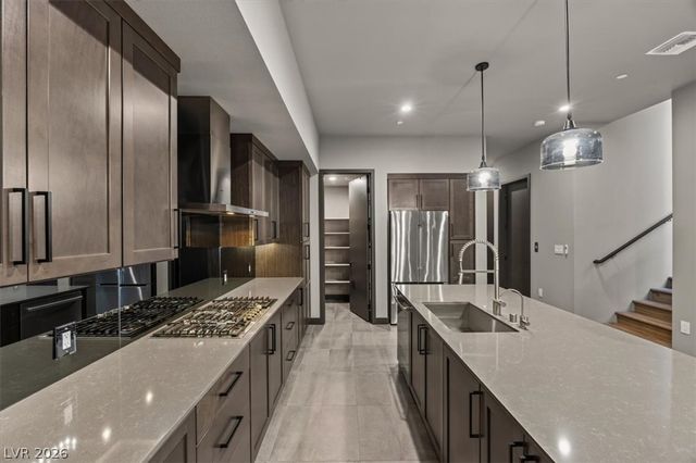 5 Promenade Isle Lane, Henderson, NV 89011