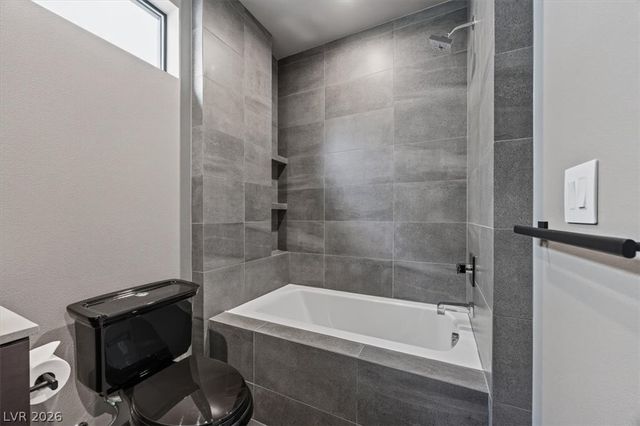 5 Promenade Isle Lane, Henderson, NV 89011