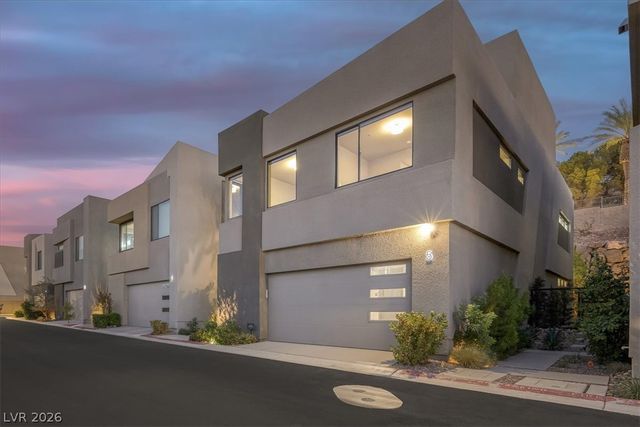 5 Promenade Isle Lane, Henderson, NV 89011