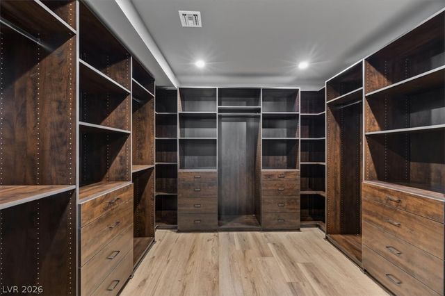 5 Promenade Isle Lane, Henderson, NV 89011
