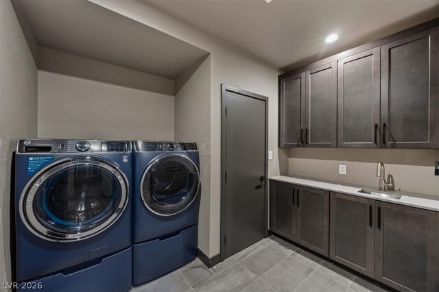 5 Promenade Isle Lane, Henderson, NV 89011