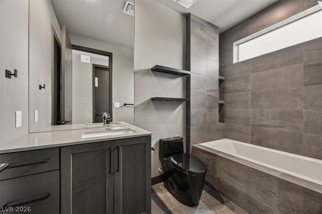 5 Promenade Isle Lane, Henderson, NV 89011