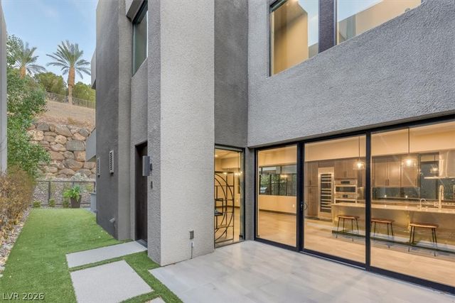 5 Promenade Isle Lane, Henderson, NV 89011