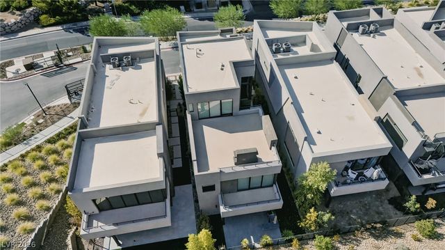 5 Promenade Isle Lane, Henderson, NV 89011