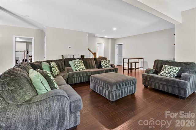5249 Kindling Place SW, Concord, NC 28025