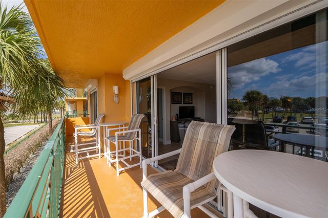 8472 RIDGEWOOD AVENUE 201, Cape Canaveral, FL 32920