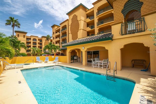 8472 RIDGEWOOD AVENUE 201, Cape Canaveral, FL 32920