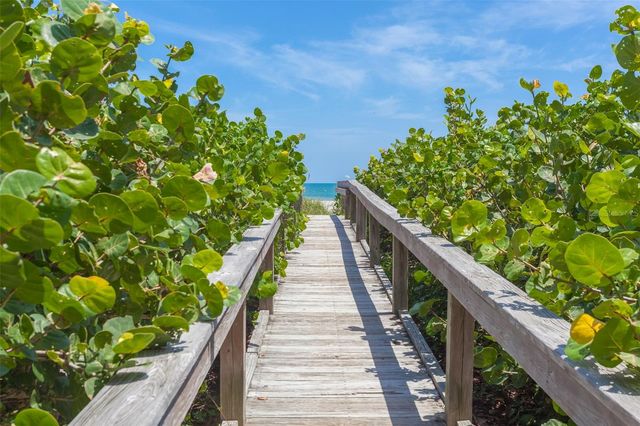 8472 RIDGEWOOD AVENUE 201, Cape Canaveral, FL 32920