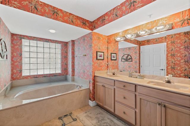 8472 RIDGEWOOD AVENUE 201, Cape Canaveral, FL 32920