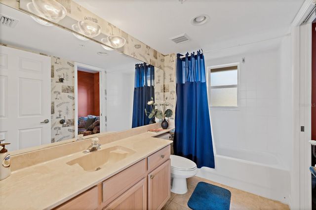 8472 RIDGEWOOD AVENUE 201, Cape Canaveral, FL 32920