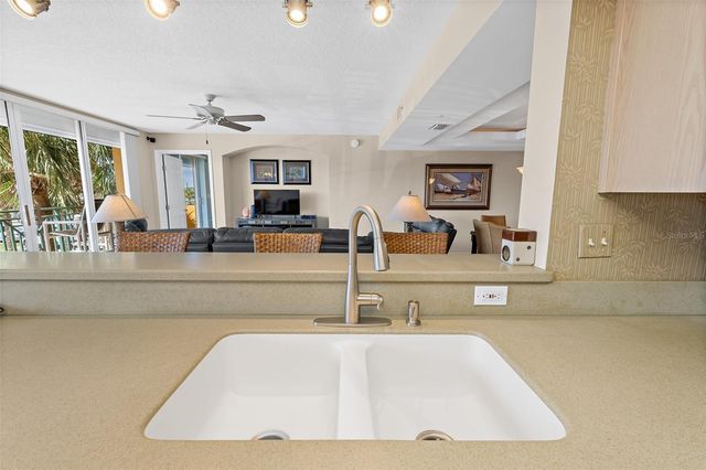 8472 RIDGEWOOD AVENUE 201, Cape Canaveral, FL 32920