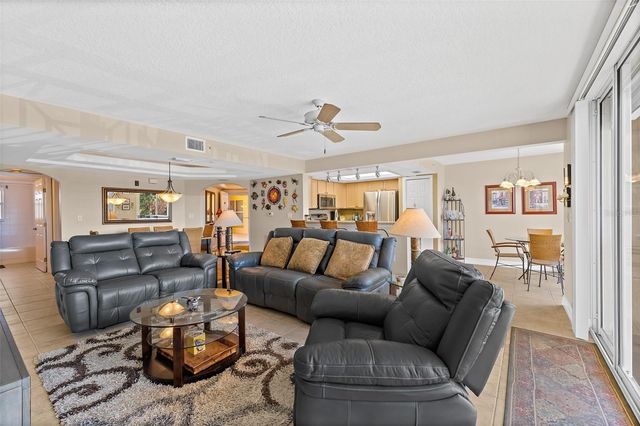 8472 RIDGEWOOD AVENUE 201, Cape Canaveral, FL 32920