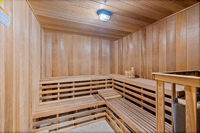 8472 RIDGEWOOD AVENUE 201, Cape Canaveral, FL 32920