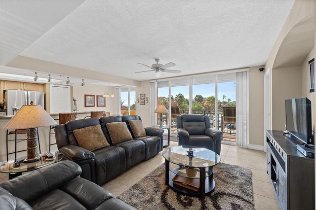 8472 RIDGEWOOD AVENUE 201, Cape Canaveral, FL 32920