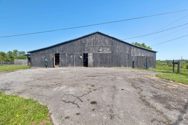 4389 McCormick Road, Mt Sterling, KY 40353