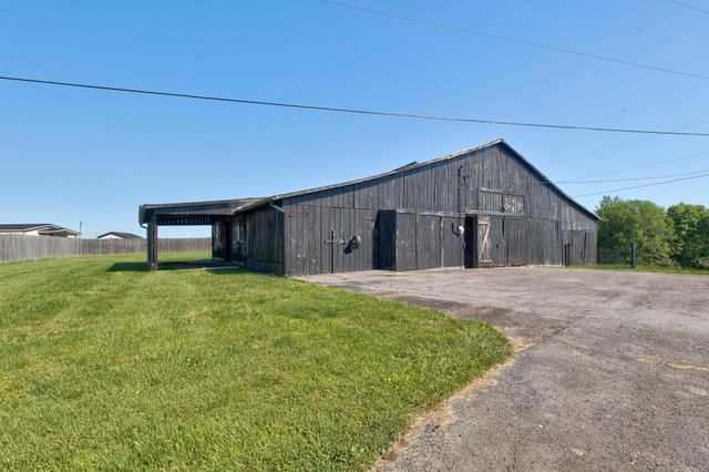 4389 McCormick Road, Mt Sterling, KY 40353