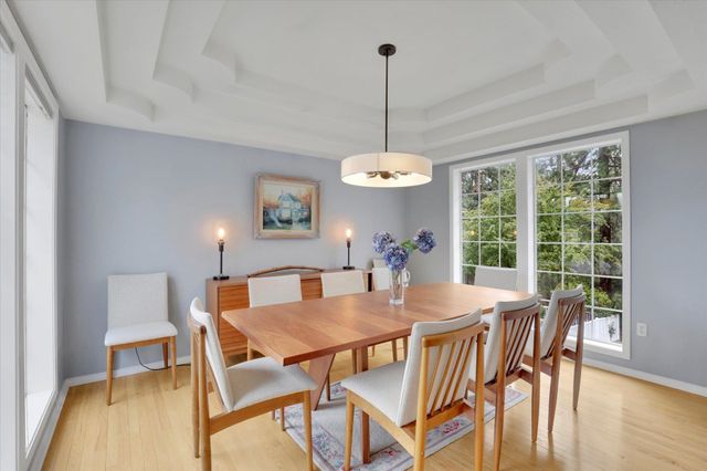 12006 N Guinevere Dr, Spokane, WA 99218