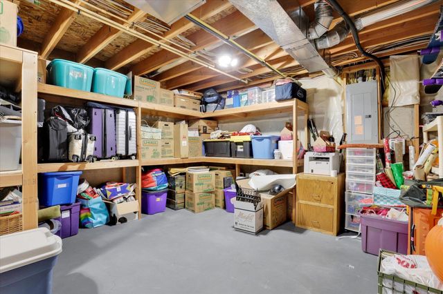 12006 N Guinevere Dr, Spokane, WA 99218