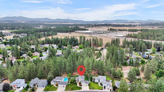 12006 N Guinevere Dr, Spokane, WA 99218