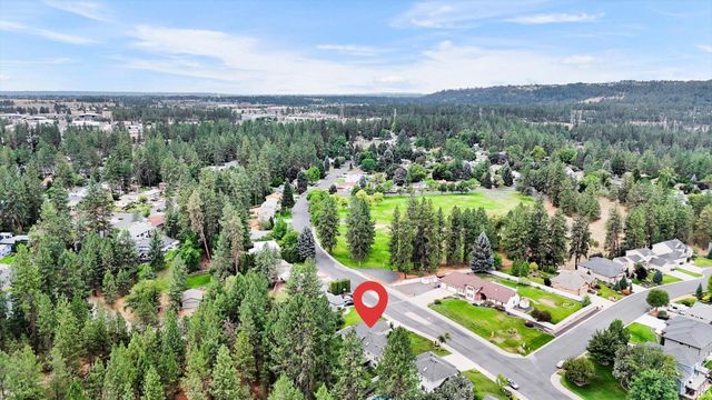 12006 N Guinevere Dr, Spokane, WA 99218