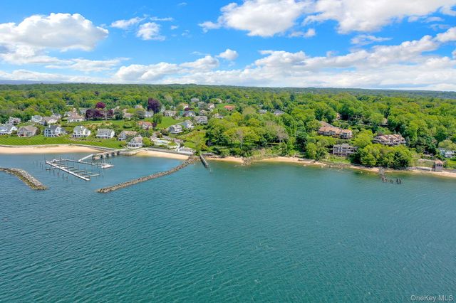 35 Sunview Drive, Glen Cove, NY 11542